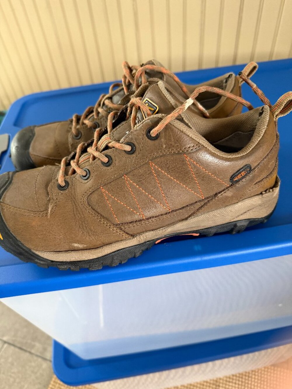 Keen Steel Toe Shoes, W size 8.5